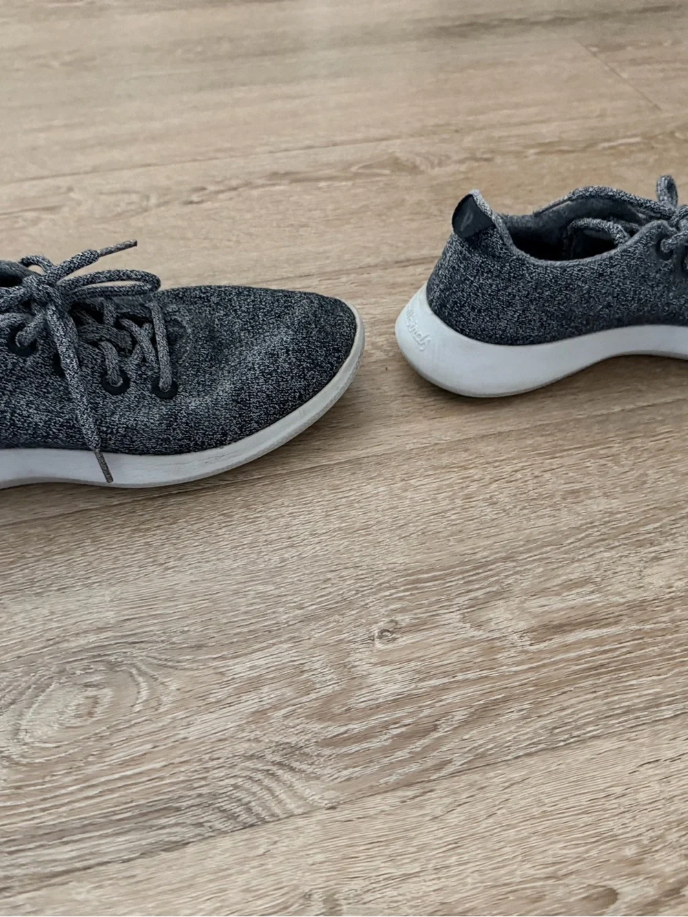 Allbirds Grey Knit size M10 men’s Sneakers